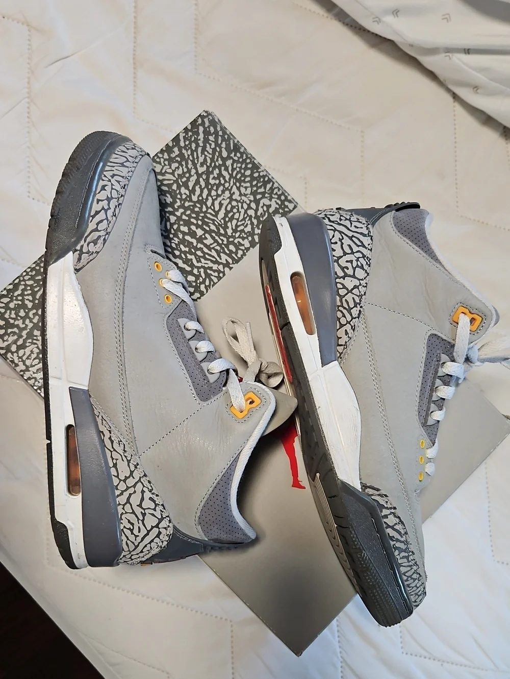 Jordan Men’s Grey and Black Retro Sneakers with Elephant Print